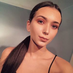 Meet your Posher, Diana